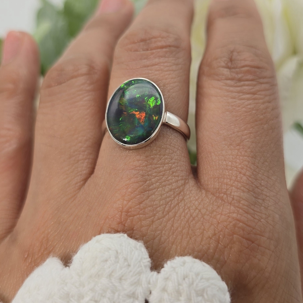 🥰 PRECIOUS OPAL RING - Picture 8 of 15